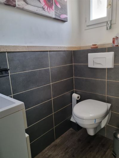 Image No.24-4 Bed House for sale