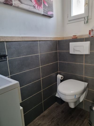 Image No.24-4 Bed House for sale