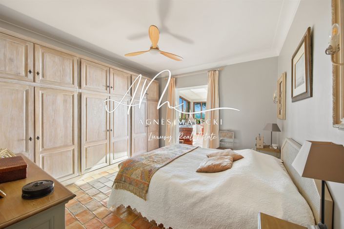 Image No.14-4 Bed House for sale