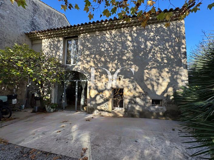 Image No.2-6 Bed House for sale