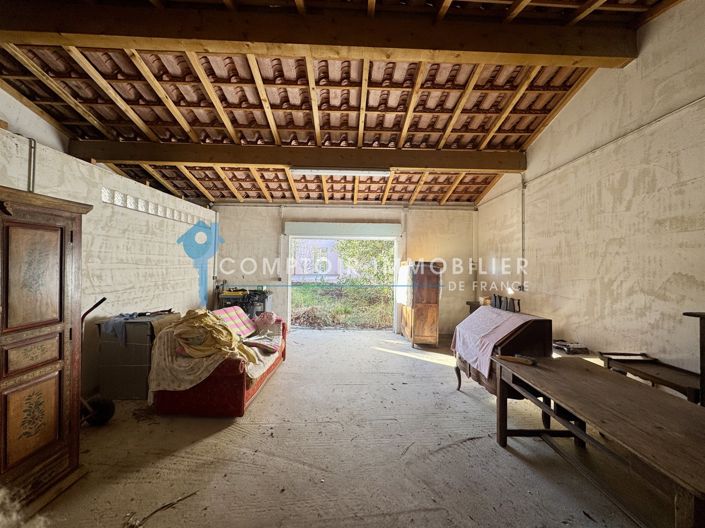 Image No.17-3 Bed House for sale