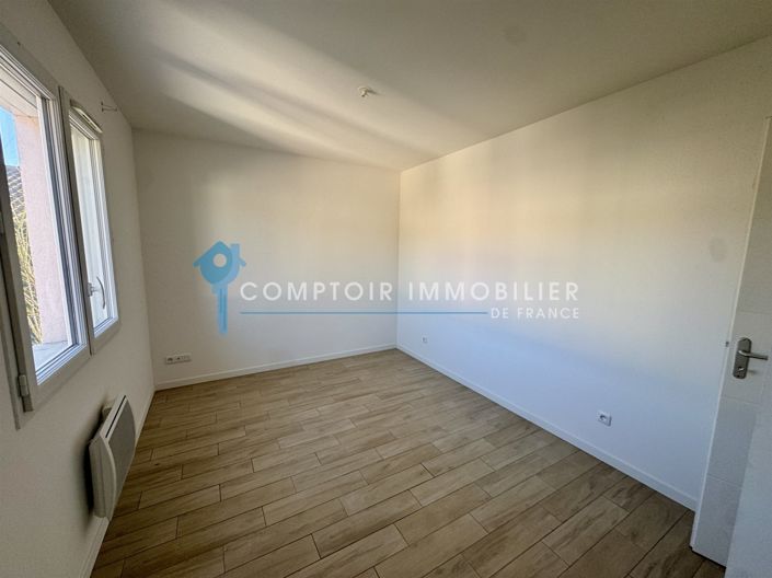 Image No.19-3 Bed House for sale