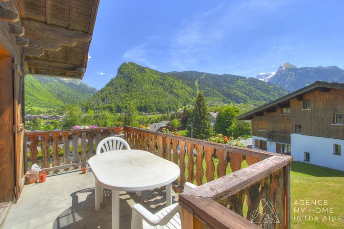 Image No.10-3 Bed House for sale