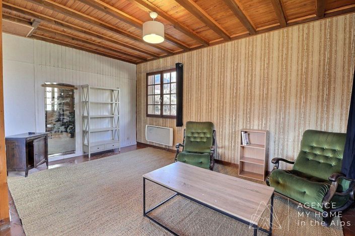 Image No.11-3 Bed House for sale