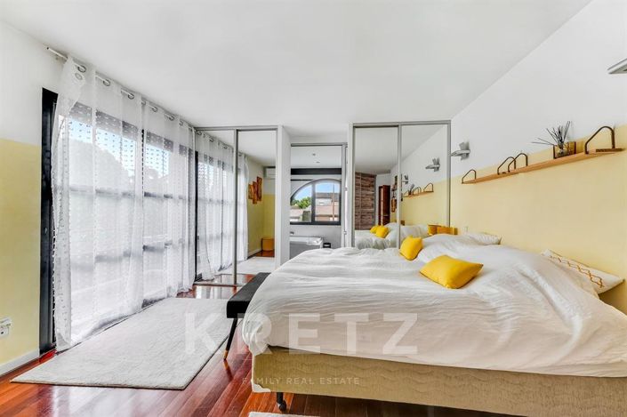 Image No.10-5 Bed House for sale