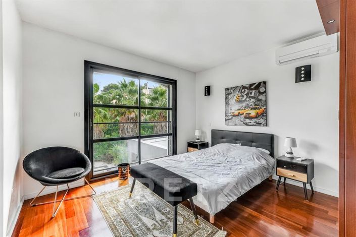 Image No.11-5 Bed House for sale