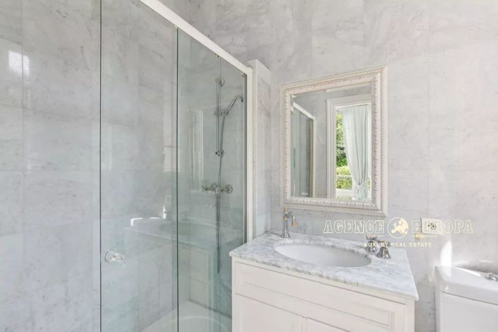 Image No.18-Maison de 6 chambres à vendre à Cannes