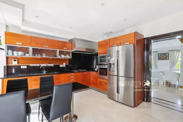 Image No.5-Maison de 6 chambres à vendre à Cannes