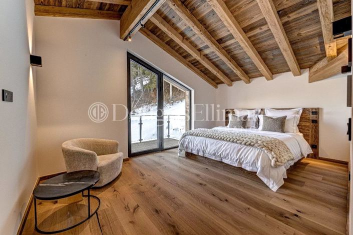 Image No.11-5 Bed House for sale