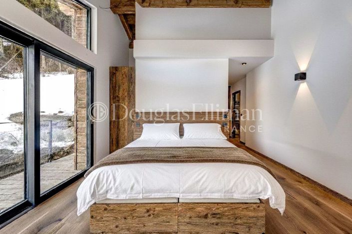 Image No.13-5 Bed House for sale