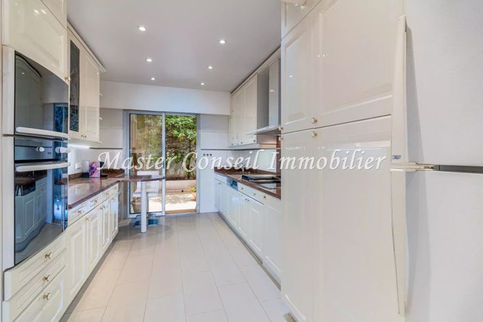 Image No.11-Apartment for sale