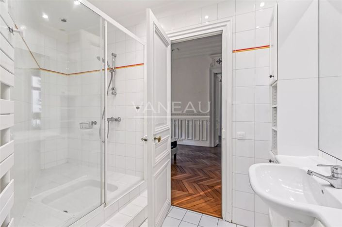 Image No.11-Appartement de 4 chambres à vendre à Paris