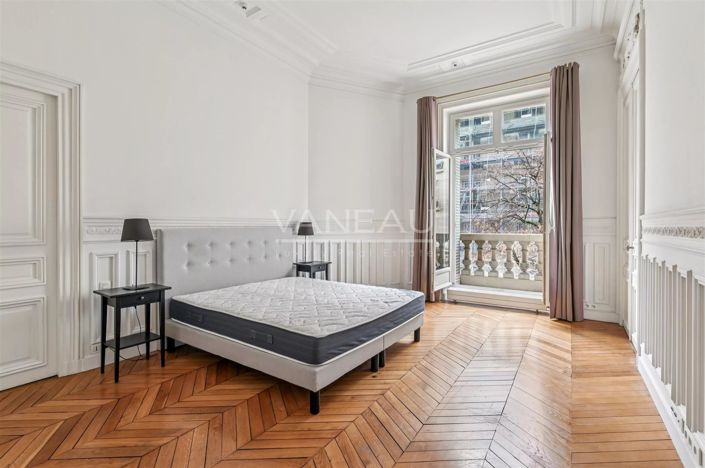 Image No.9-Appartement de 4 chambres à vendre à Paris