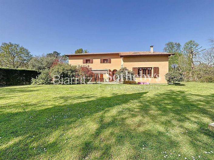 Image No.20-6 Bed House for sale