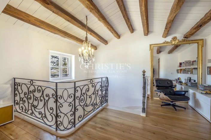 Image No.23-8 Bed House for sale