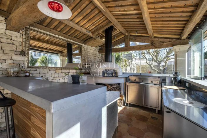 Image No.4-8 Bed House for sale