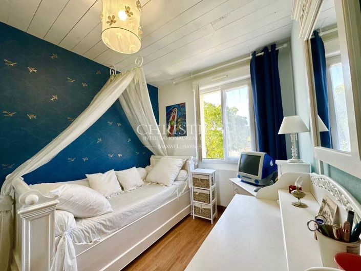 Image No.10-6 Bed House for sale