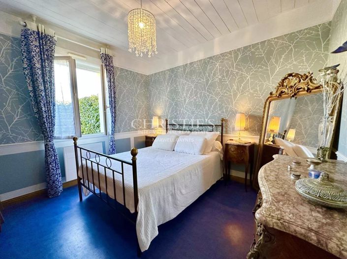 Image No.7-6 Bed House for sale