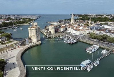 1 - La Rochelle, House