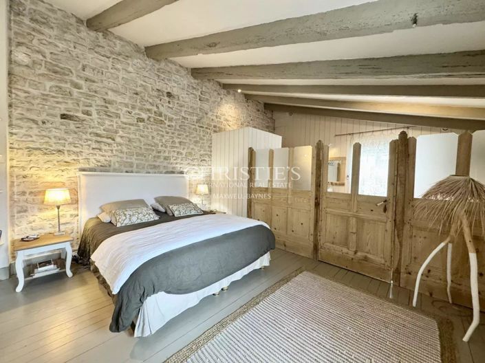 Image No.16-5 Bed House for sale