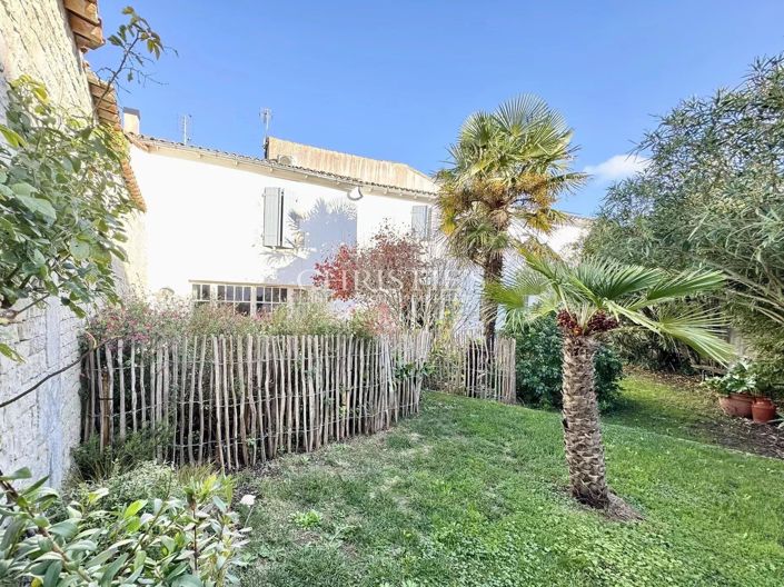 Image No.28-5 Bed House for sale