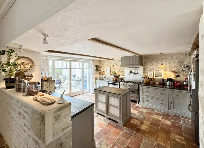 Image No.4-5 Bed House for sale