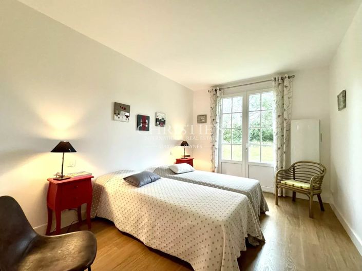 Image No.23-5 Bed House for sale