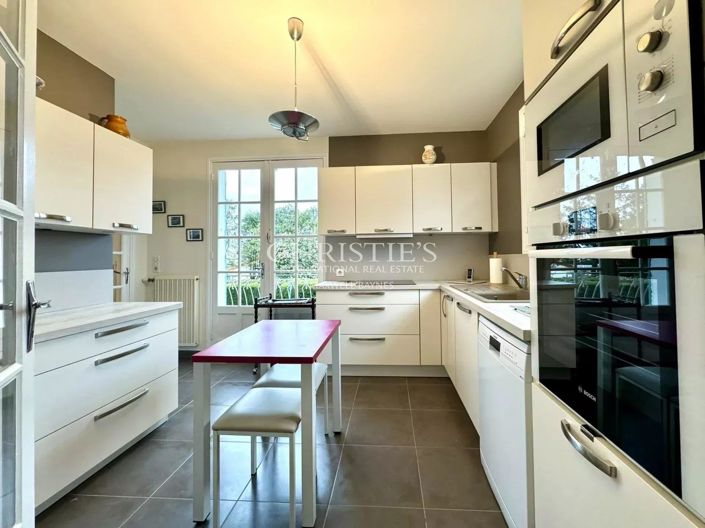 Image No.4-5 Bed House for sale