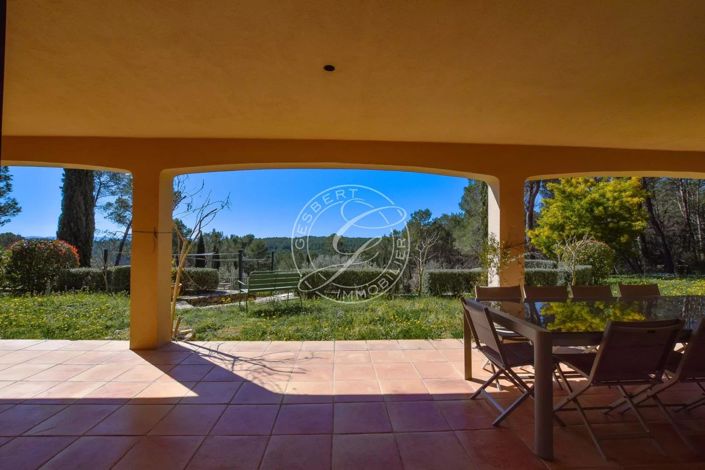 Image No.24-5 Bed House for sale