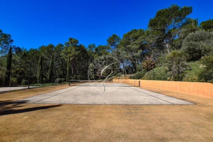 Image No.30-5 Bed House for sale