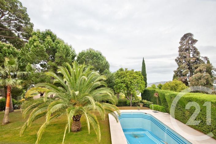 Image No.20-5 Bed House for sale