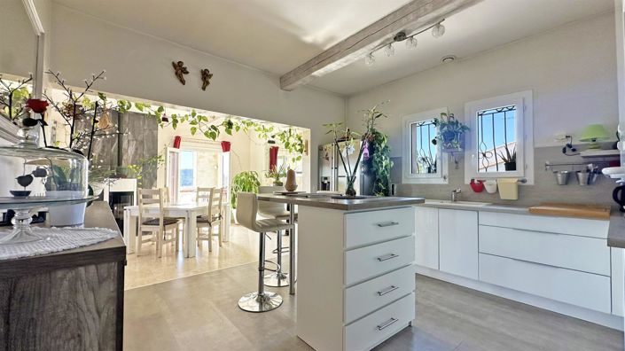 Image No.4-4 Bed House for sale