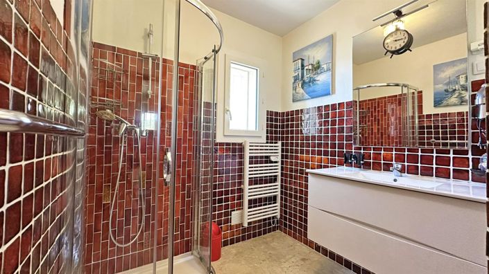 Image No.9-4 Bed House for sale