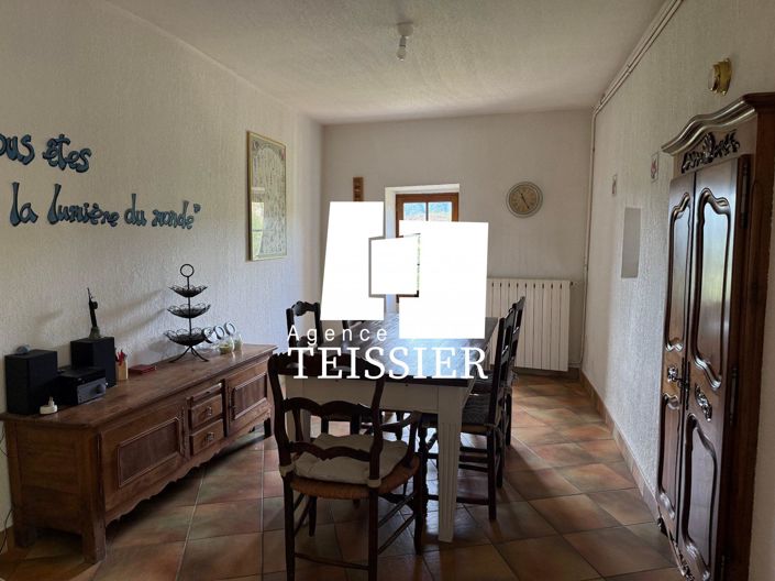 Image No.23-7 Bed House for sale