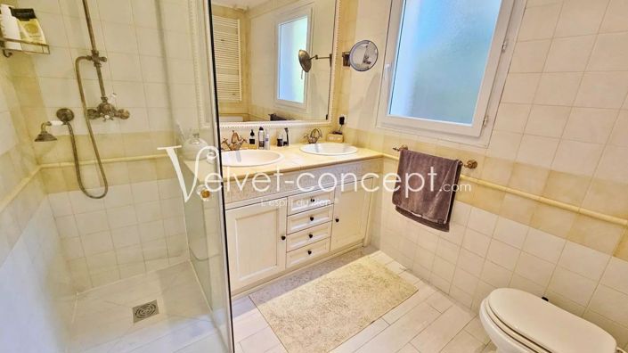 Image No.12-Maison de 4 chambres à vendre à Biot