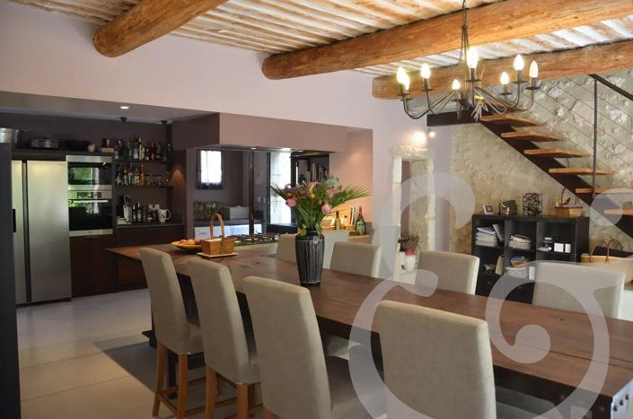 Image No.9-5 Bed House for sale