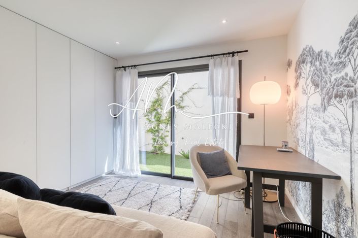 Image No.9-4 Bed Apartment for sale