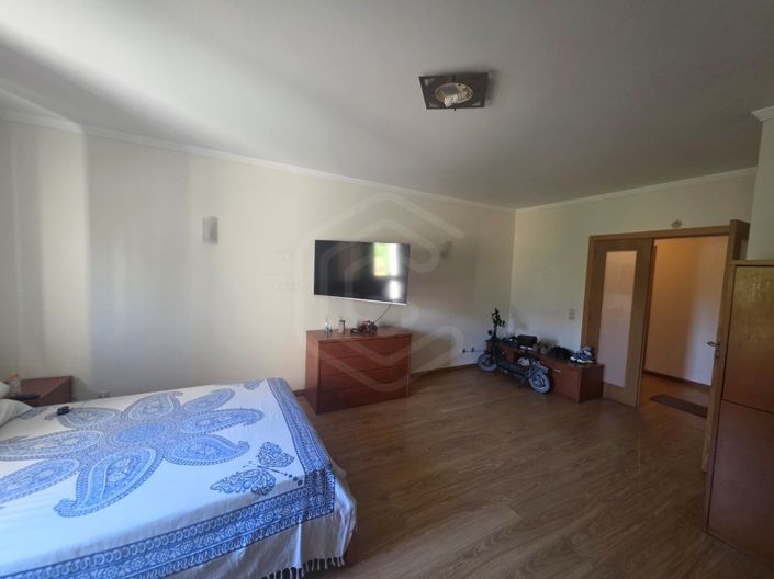 Image No.32-2 Bed Apartment for sale