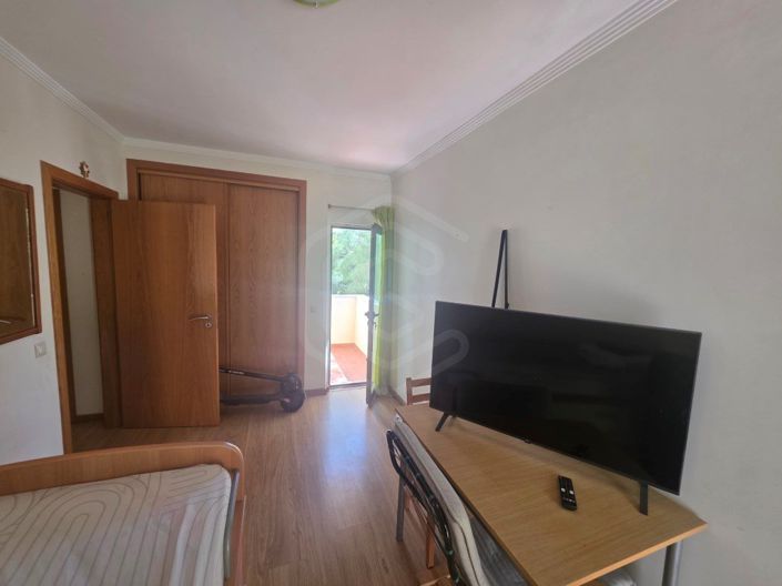 Image No.36-2 Bed Apartment for sale