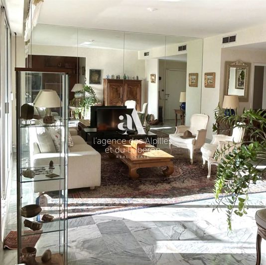 Image No.3-Appartement de 2 chambres à vendre à Bouches-du-Rhône