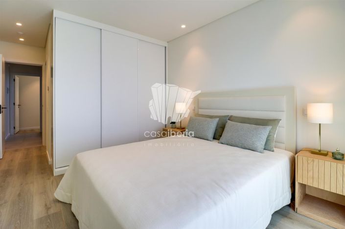 Image No.23-4 Bed House for sale