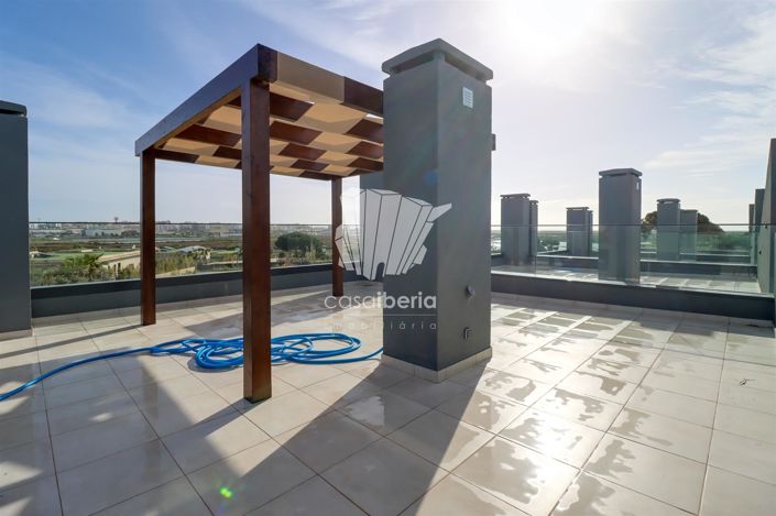 Image No.28-4 Bed House for sale