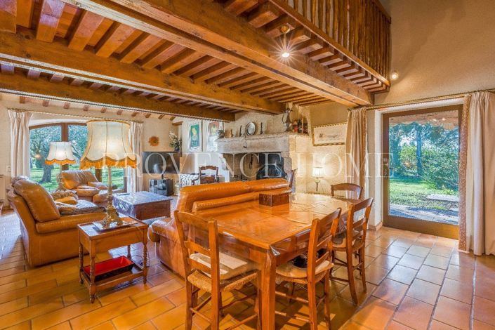 Image No.6-4 Bed House for sale