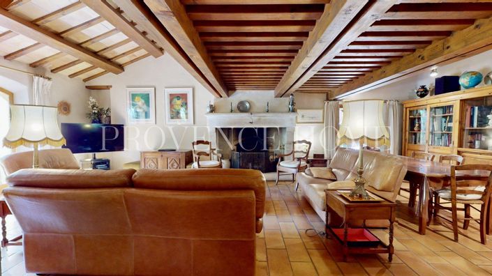 Image No.8-4 Bed House for sale