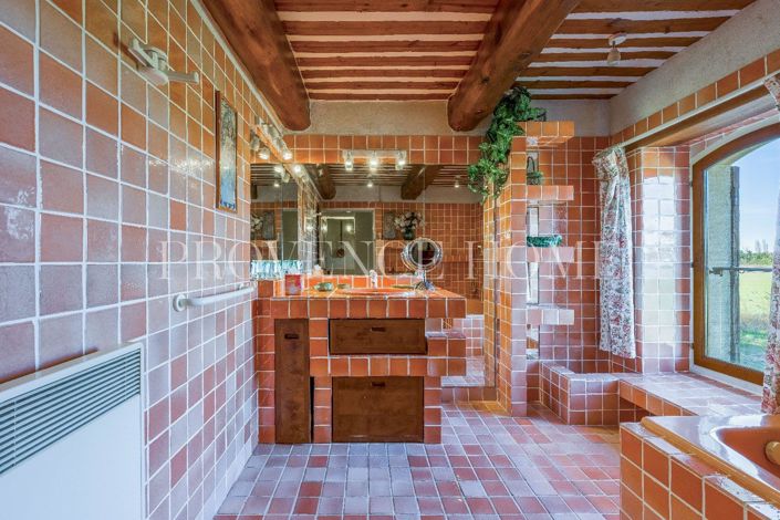 Image No.9-4 Bed House for sale