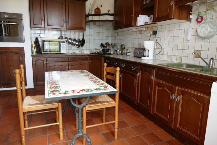 Image No.11-5 Bed House for sale