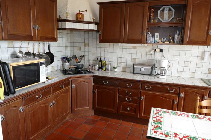 Image No.12-5 Bed House for sale