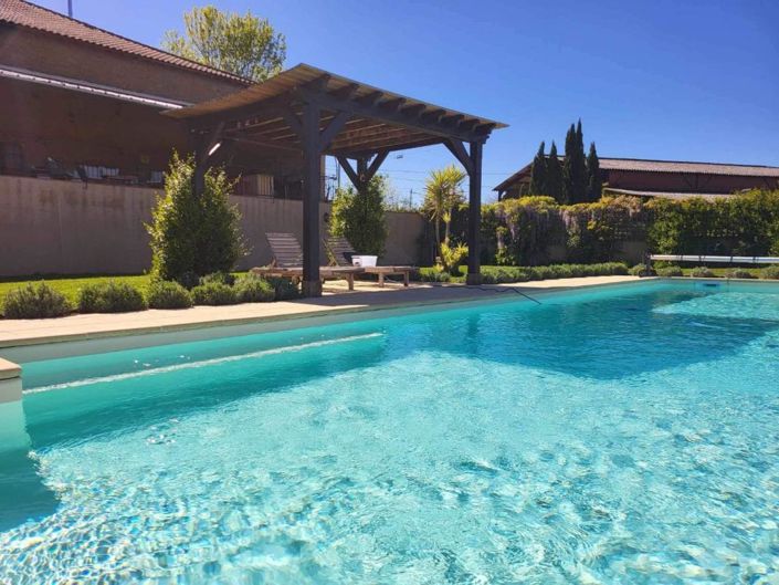 Image No.4-6 Bed House for sale