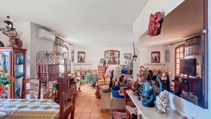 Image No.5-4 Bed House for sale