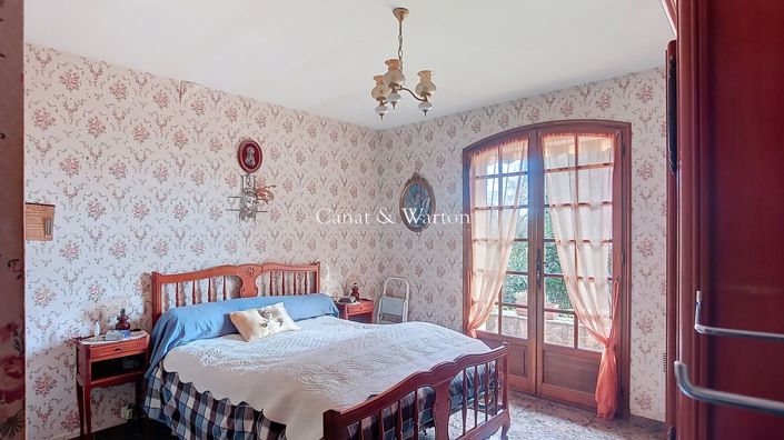 Image No.5-4 Bed House for sale